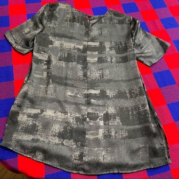 Eileen Fisher Bark Gaia Printed Silk Charmeuse Roundneck Box Top Size XXS $268 - Picture 7 of 11